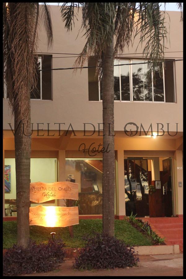 Hotel Vuelta Del Ombu Gobernador Virasoro Exterior photo