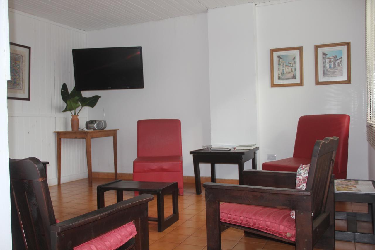 Hotel Vuelta Del Ombu Gobernador Virasoro Exterior photo